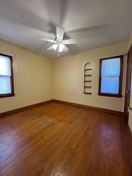 Building Photo - 3210 N 48th St