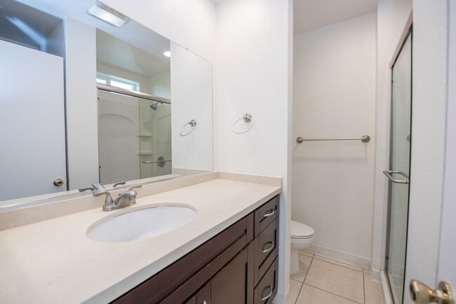Building Photo - Spacious 4 Bedroom Home in Quiet Yorba Linda Neighborhood