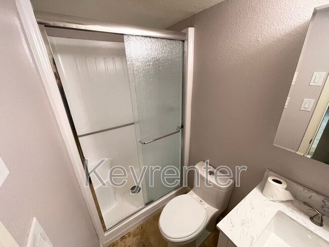 Building Photo - 516 Lost Tree Ln