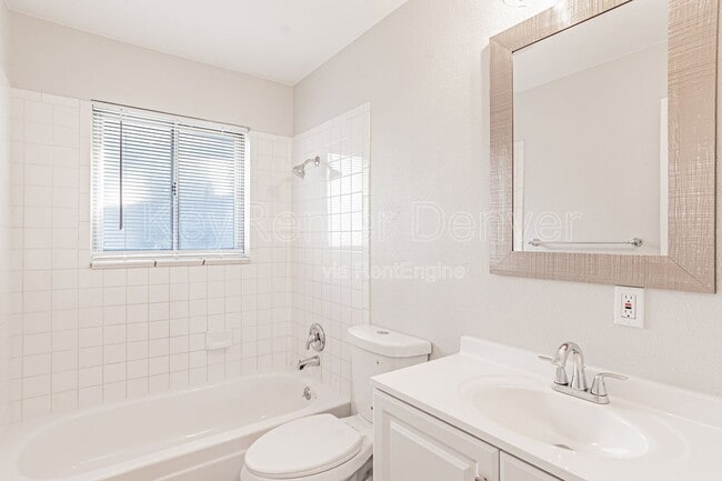 Building Photo - 4762 S Acoma St