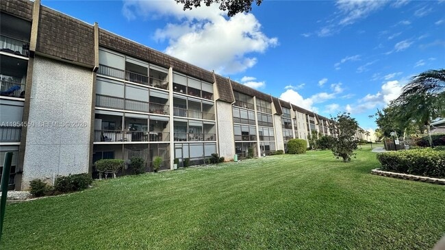 Building Photo - 6200 NW 44th St