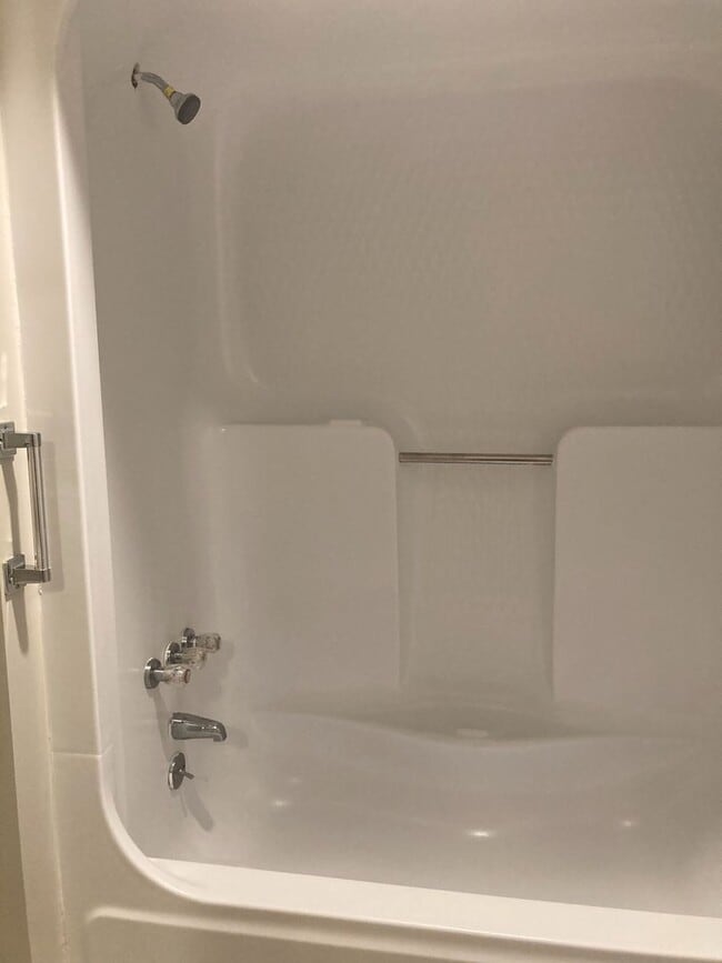 Building Photo - Cozy 3/2 House in East Rome- $1,695