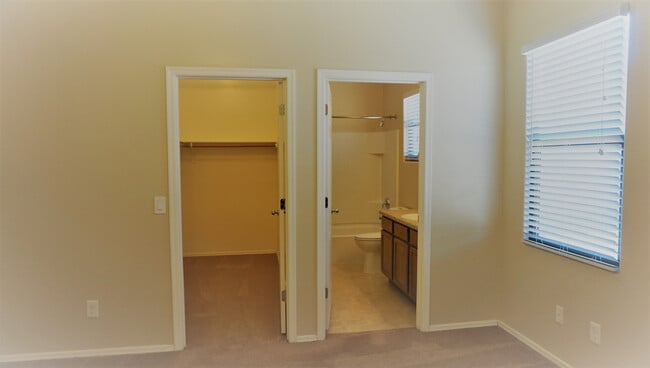 Building Photo - 1182 Matsumoto St