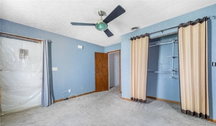 Bed room 1 - 3592 Roejack Dr