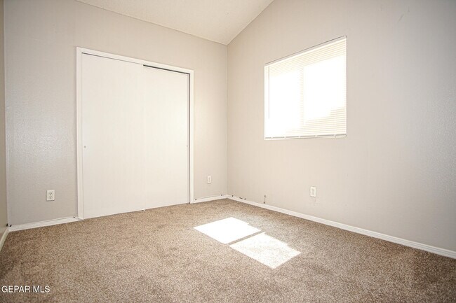 Building Photo - 11026 Splendor Ct