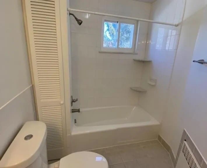 Building Photo - 16 Mountain View Pl