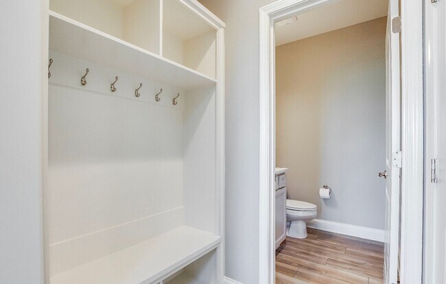 Building Photo - Gorgeous Newer Construction Home!