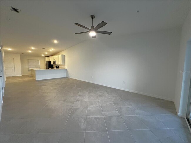 Building Photo - 14271 Heritage Landing Blvd