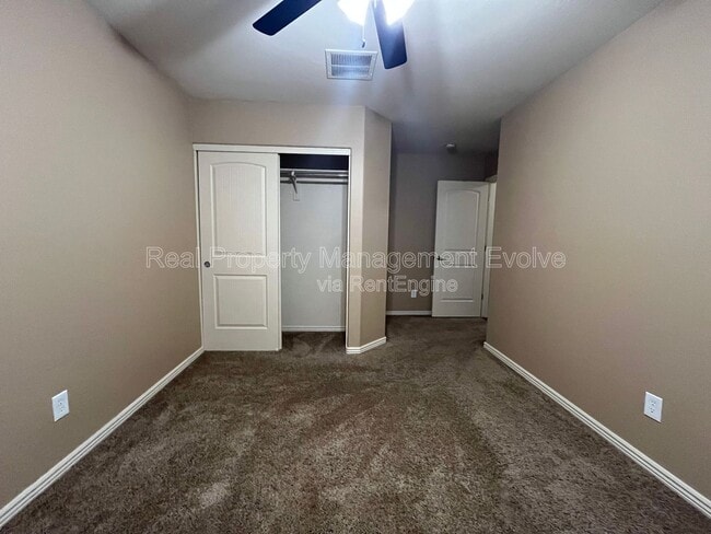 Building Photo - 12022 W Morning Dove Dr