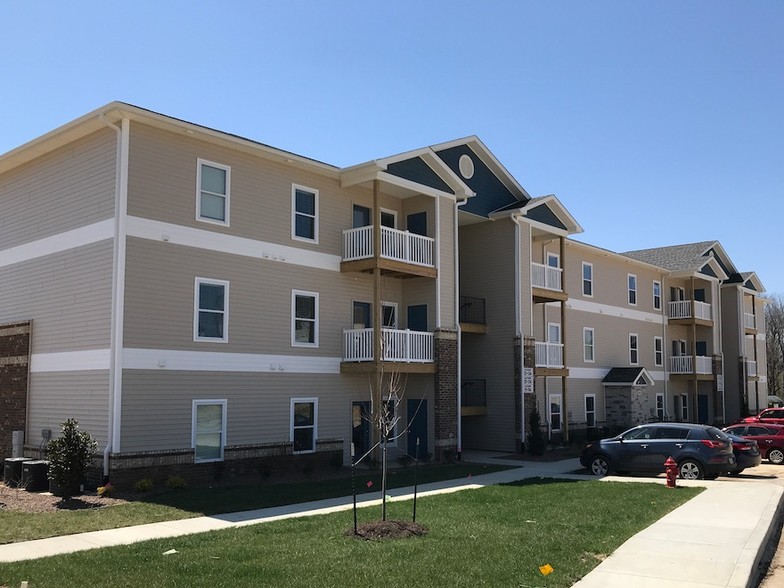 Community - Windhurst Park Apartments