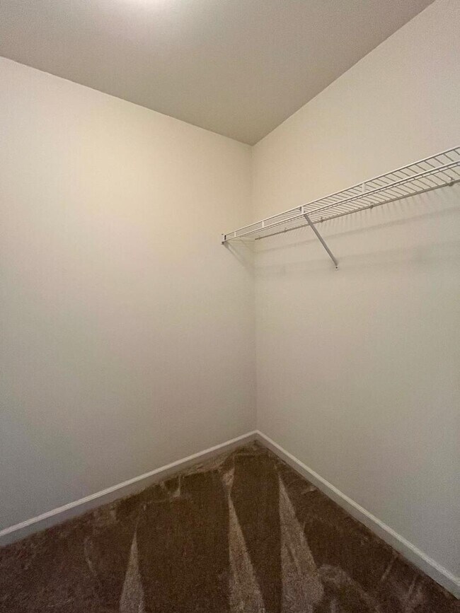 Building Photo - 2803 Bluewater Cir
