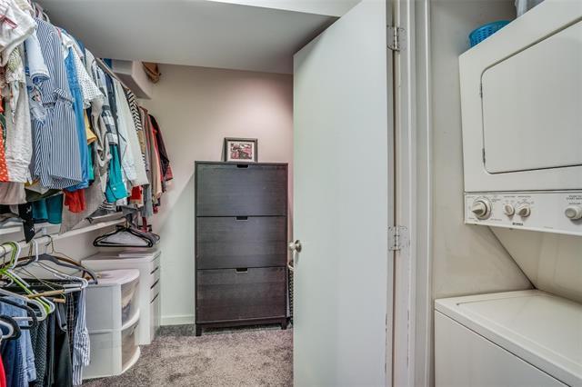 Building Photo - 4241 Buena Vista St