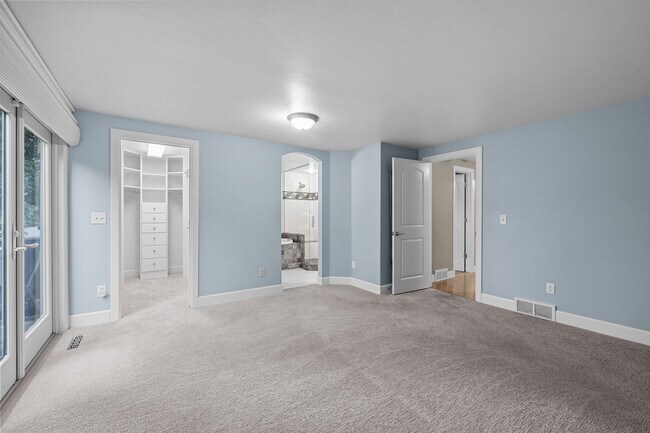 Building Photo - 2226 S Beeler Way