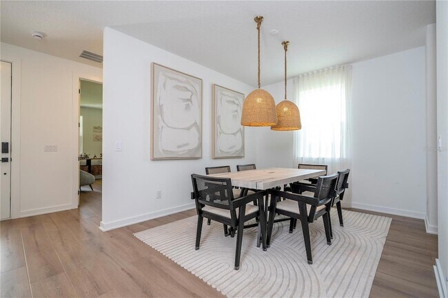 Building Photo - 2184 Broadbrook Dr