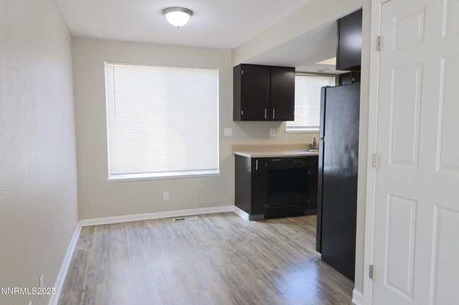 Building Photo - 315 Crampton St