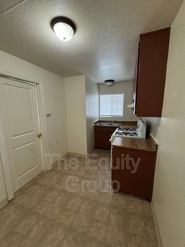 Building Photo - 32606 Rd 124
