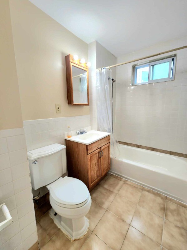 Building Photo - 5 Gleason St