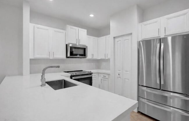 Building Photo - 4234 N Dixie Hwy