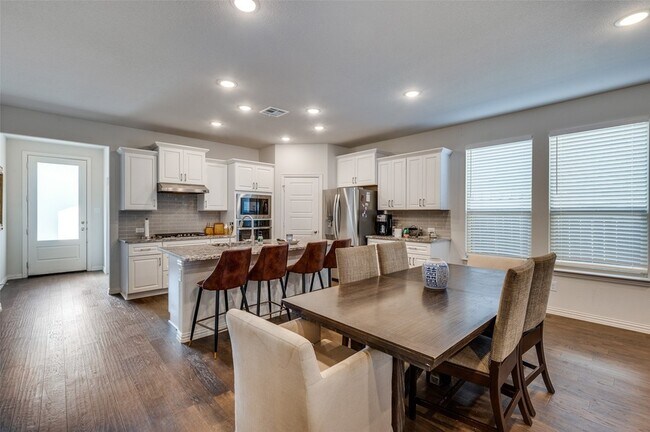 Building Photo - 3305 Ironstone Rd