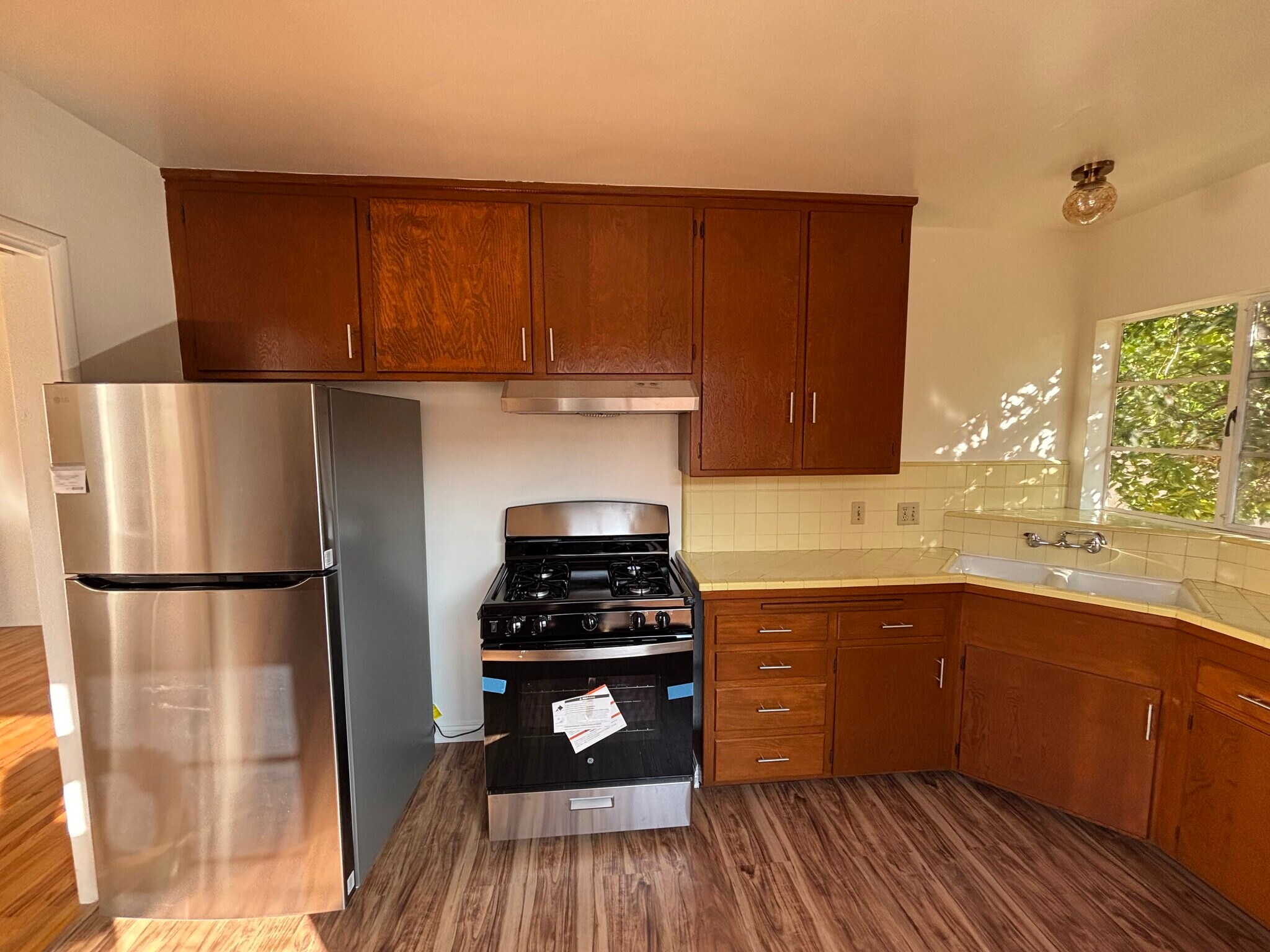 Building Photo - 4616 Kingswell Ave