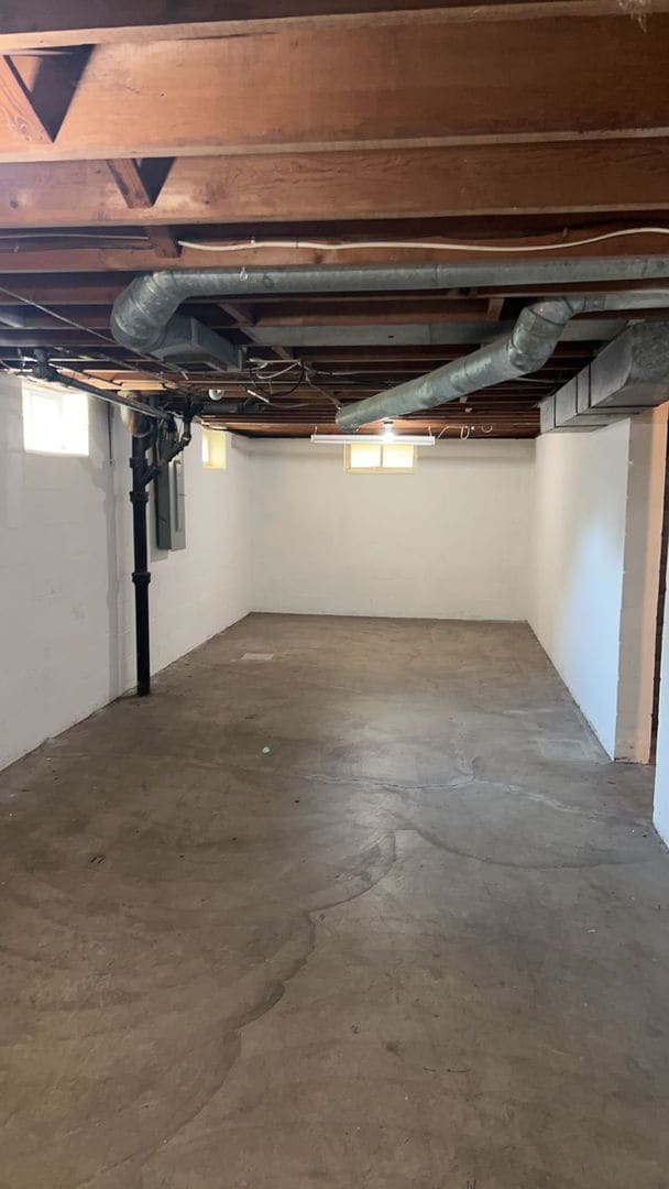 Building Photo - 2772 Brandon Rd