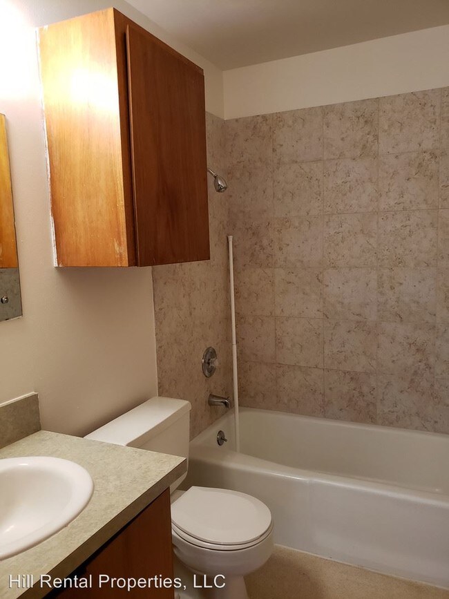 Building Photo - 2 br, 1 bath Apartment - 201 W Taylor Ave.