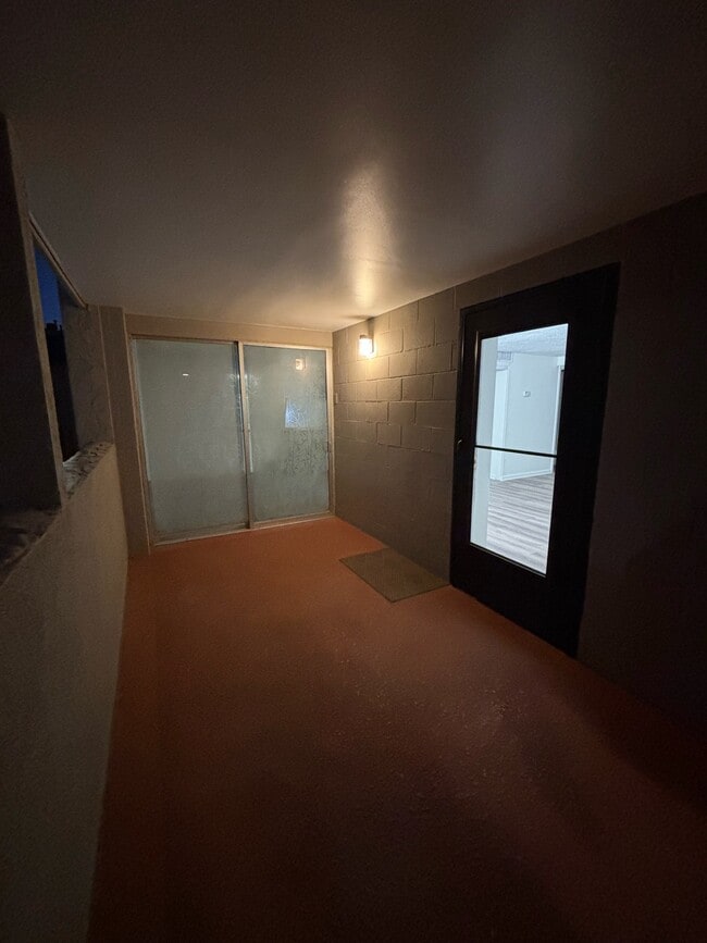 Building Photo - 120 S 38th Ave