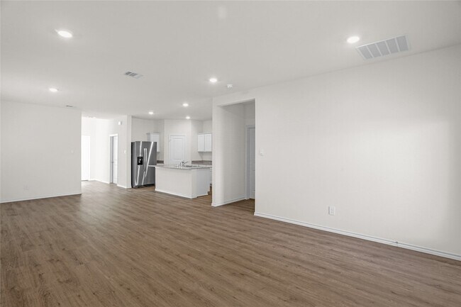 Building Photo - 3425 Marie Dr