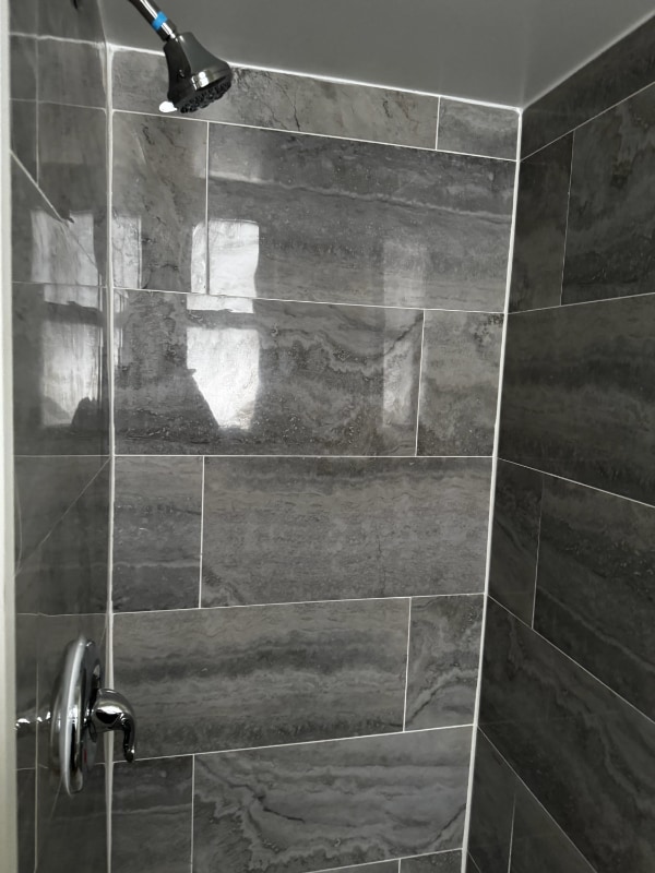 Building Photo - 120 Center Ave