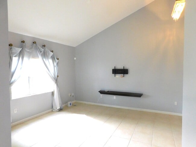 Building Photo - 2470 NW 99th Way