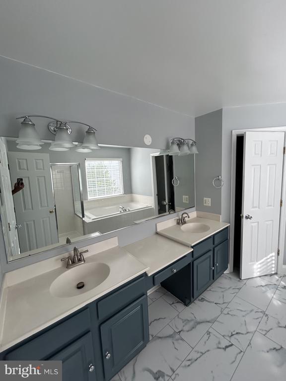 Building Photo - 14038 Walney Village Ct