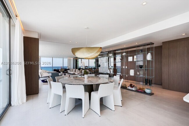 Building Photo - 10203 Collins Ave