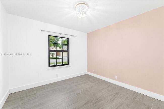 Building Photo - 11380 SW 21st St