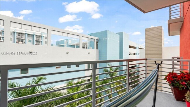 Building Photo - 7875 NW 107th Ave