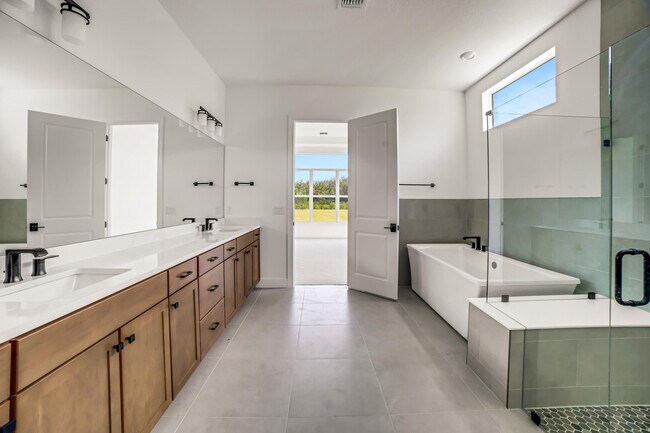 Building Photo - 20161 SE Bridgewater Dr