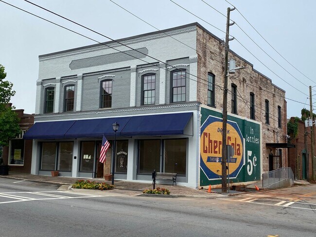 Building Photo - 146 W Washington St