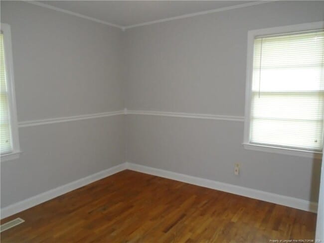 Building Photo - 1115 Poplar Dr