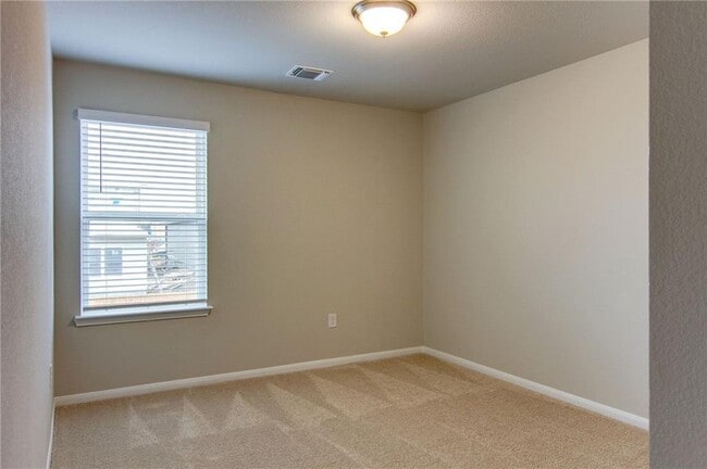 Building Photo - 6916 Ranchito Dr