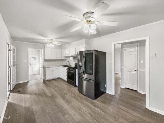 Building Photo - 5030 Chesapeake Rd