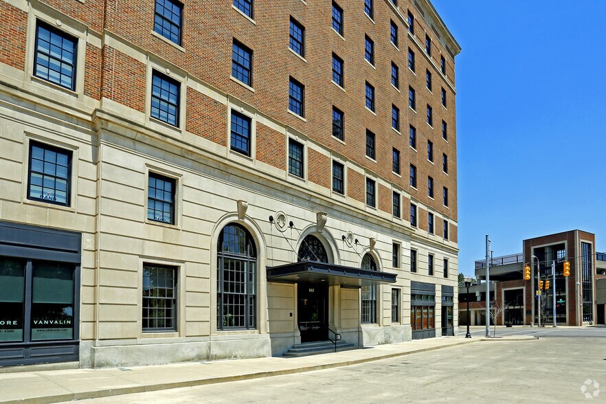 Durant 607 E 2nd Ave Flint MI 48502 Apartment Finder