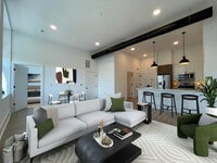 Building Photo - The Dylan