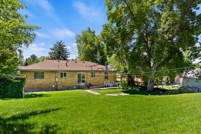 Building Photo - 1332 36th St