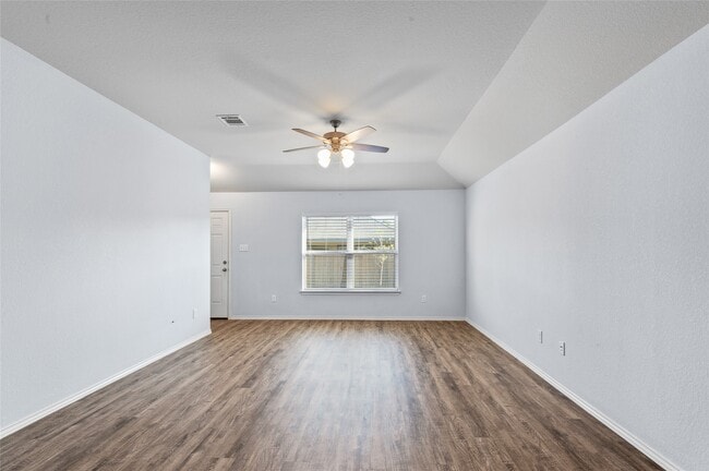 Building Photo - 2024 Cedar Tree Ct