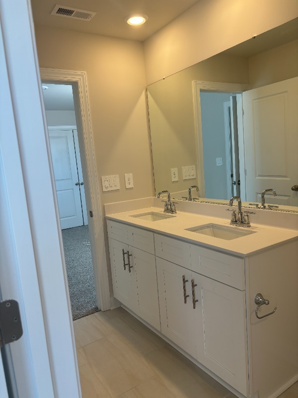 Building Photo - 1739 Braemar Vlg Dr