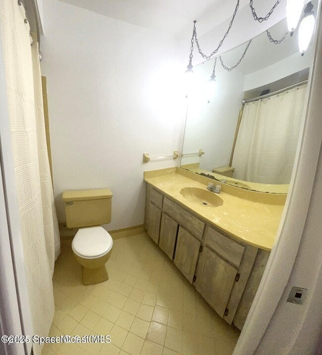 Building Photo - 1610 Carriage Dr
