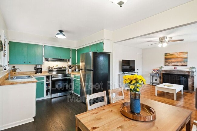 Building Photo - 3517 SE 67th Ave