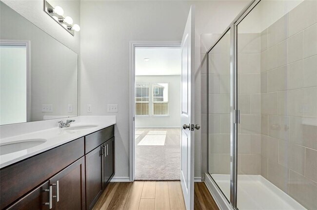 Building Photo - 132 Janice Rd