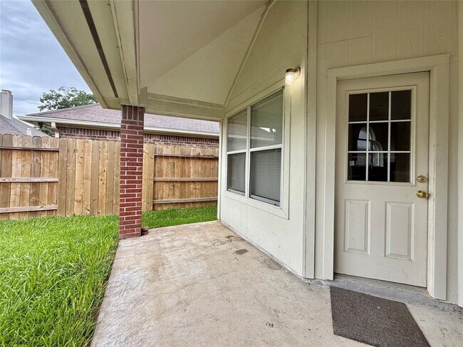 Building Photo - 11115 Creekline Green Ct