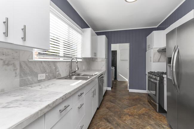 Building Photo - 161 N Willaman Dr