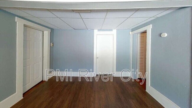 Building Photo - 453 Arlington Rd N